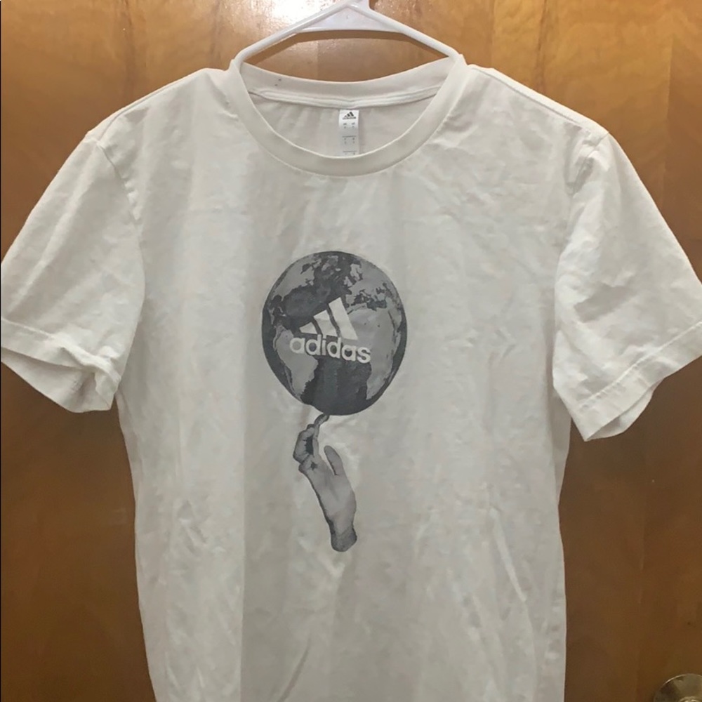 Adidas tshirt